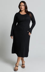 Long Sleeve Tie Back Flare Dress in Black - Urban Luxe Apparel