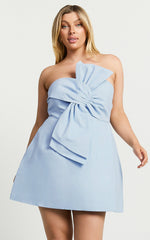 Linen Strapless Front Bow Dress in Pale Blue