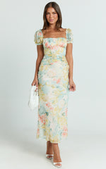 Sweetheart Neckline Short Sleeve Dress in Yellow