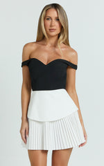 Off Shoulder Pleated Dress in Black/White