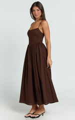 Linen Scoop Neck Gathered Dress in Chocolate - Urban Luxe Apparel