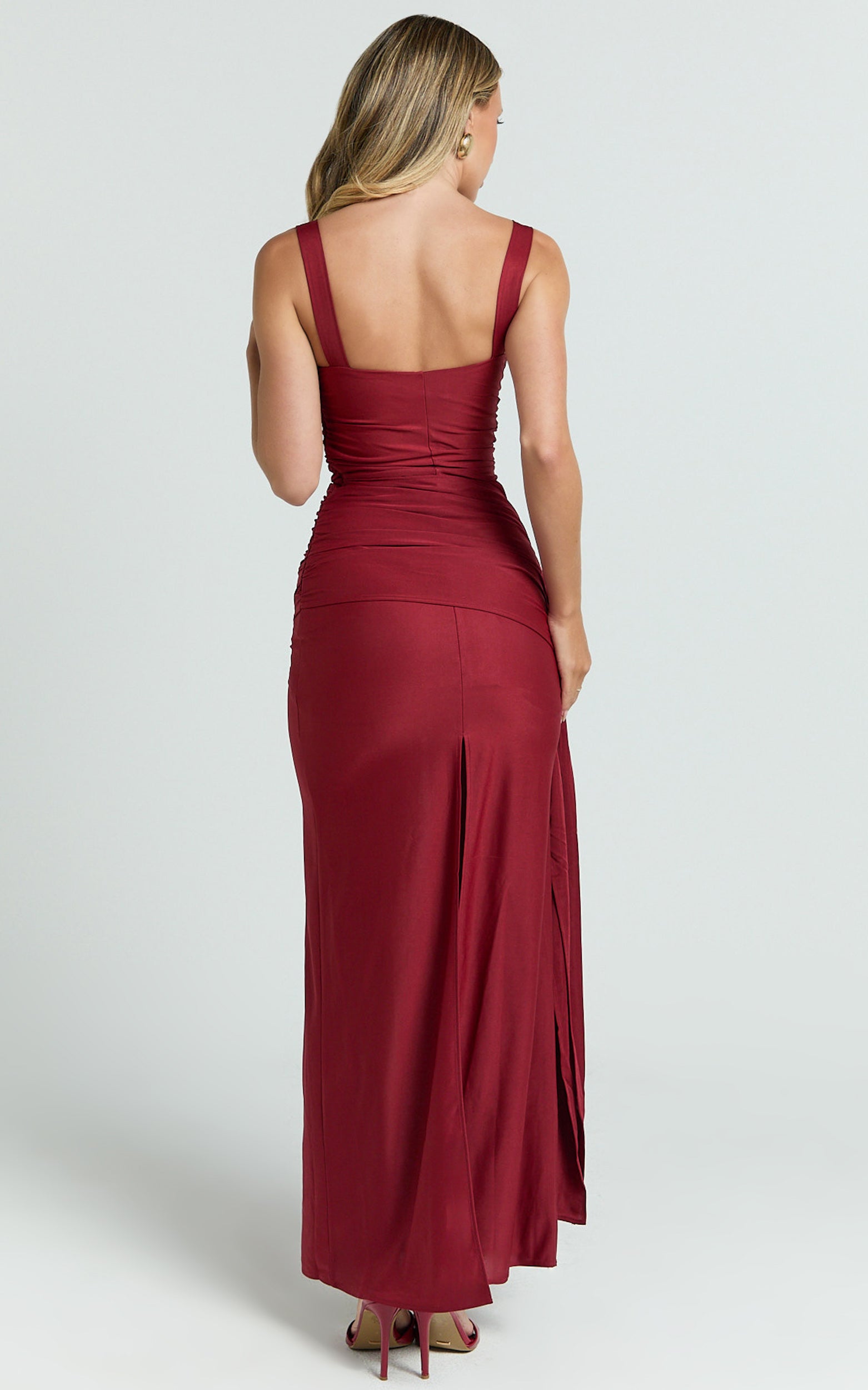 Sweetheart Neck Gathered Bodycon Dress in Red - Urban Luxe Apparel